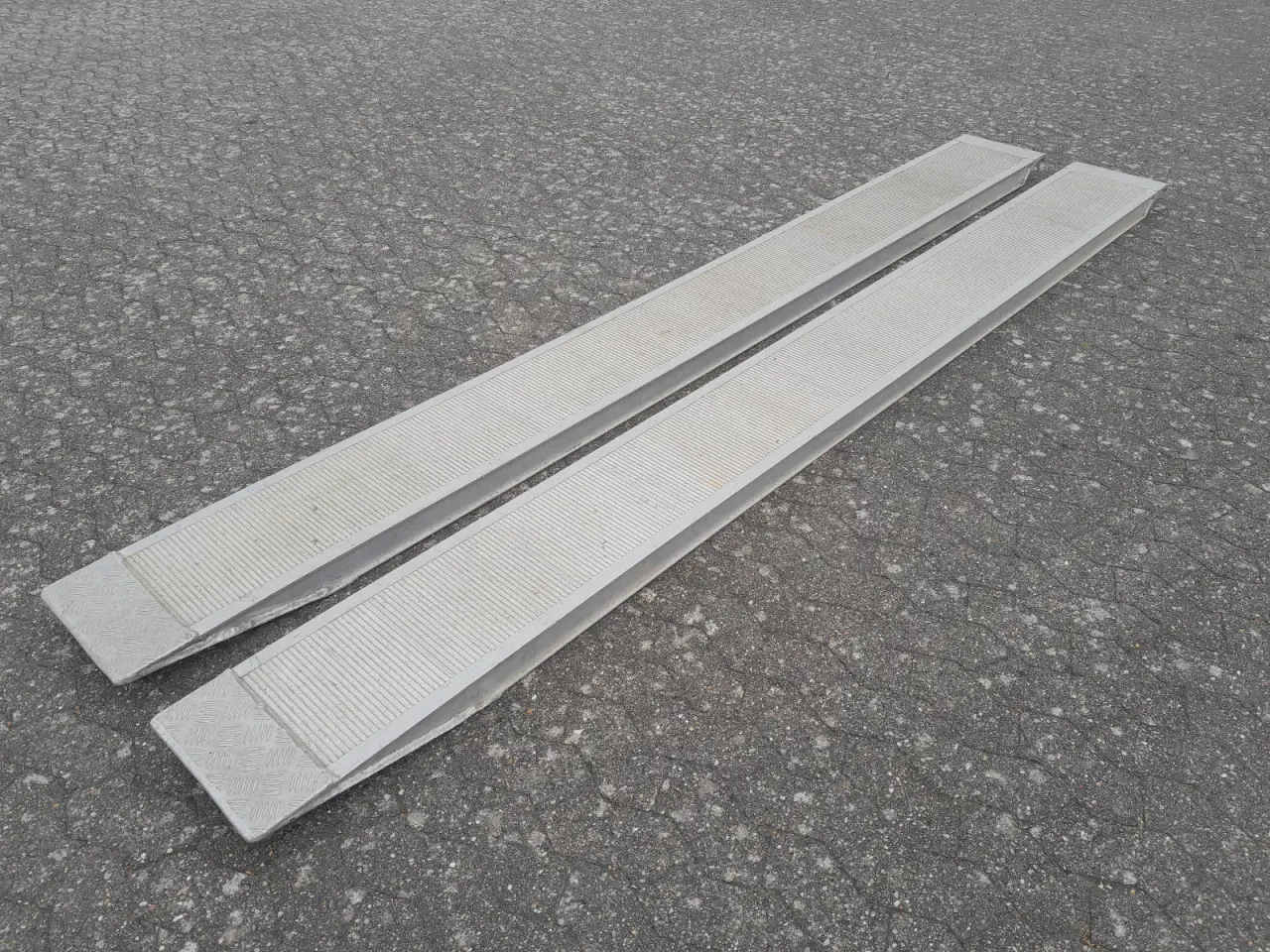 Billede 1 - Alu køreramper 3500kg
