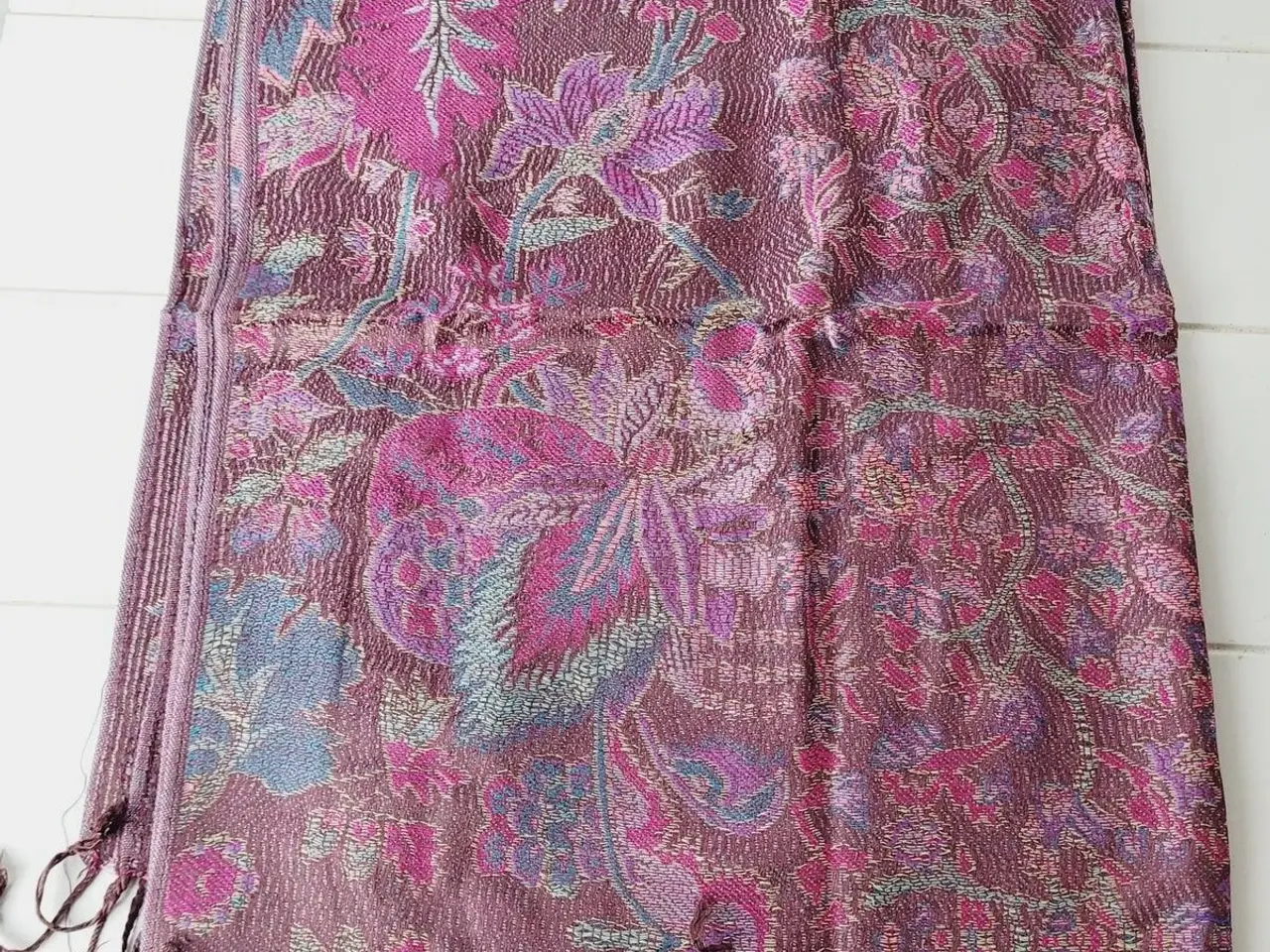 Billede 2 - ⭐️- Elegant og Blødt Pashmina Tørklæde - UBRUGT