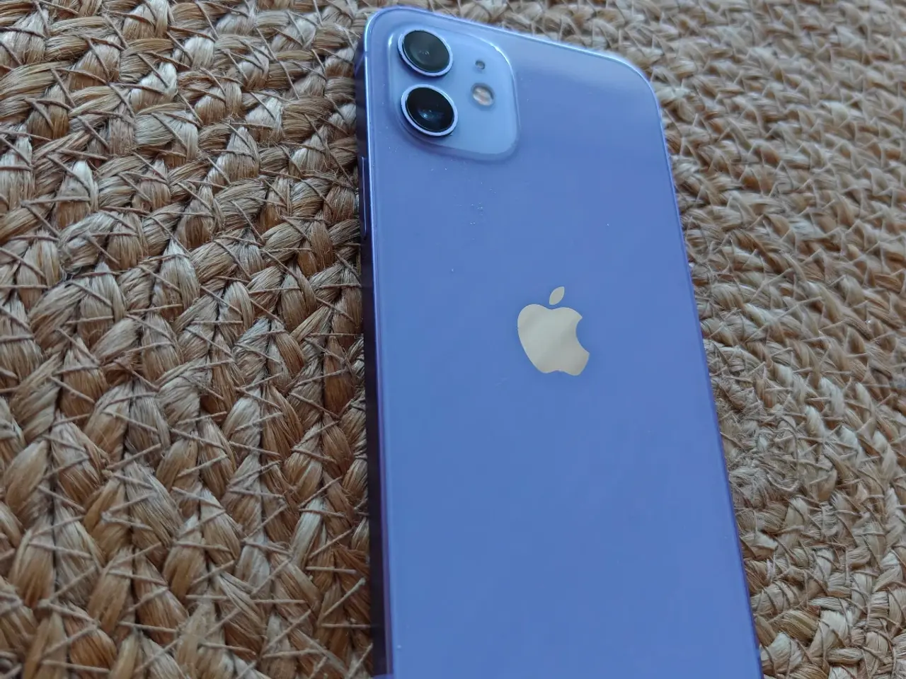 Billede 2 - Iphone 12 m. 5 covers