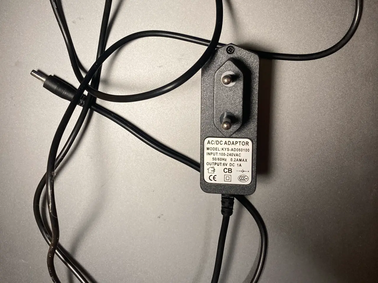 Billede 3 - AC/DC strømforsyning KYS-AD060100 6V 1A adapter