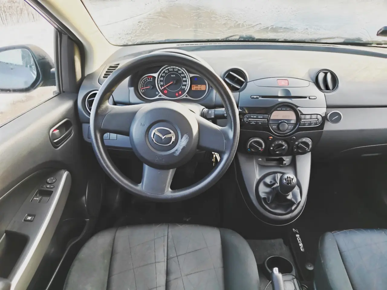 Billede 4 - mazda 2 2014 med lavt km 115000km