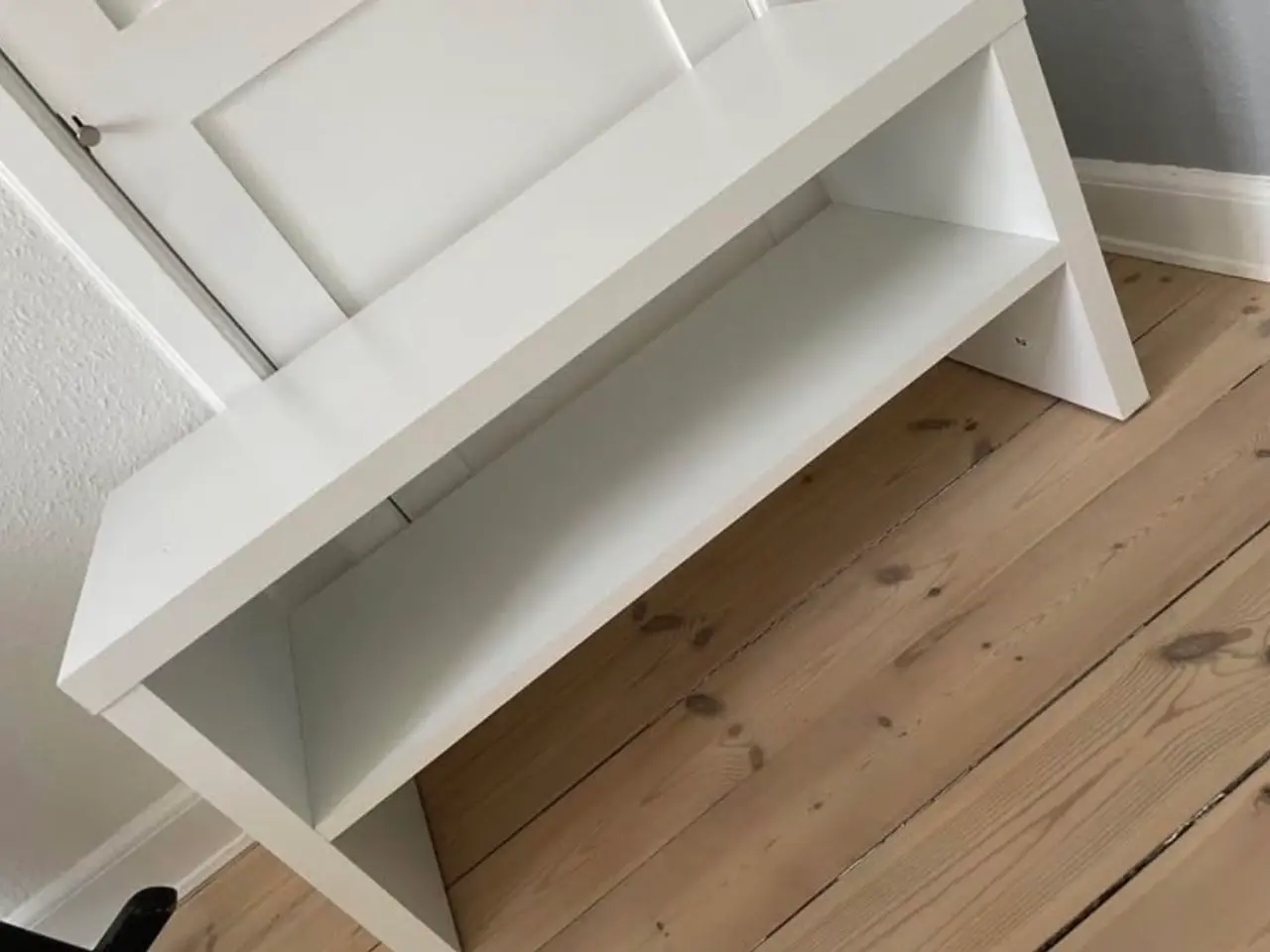 Billede 1 - Udgået model fra Jysk- TV bord