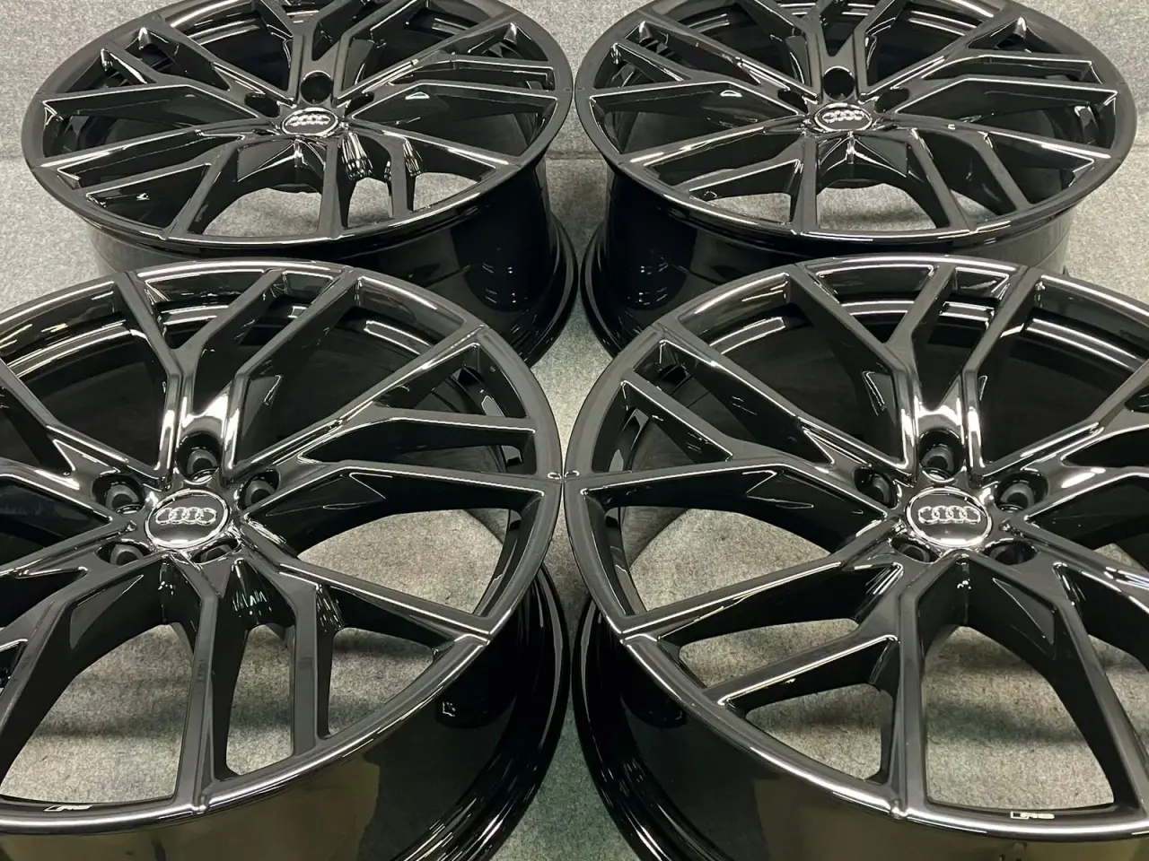 Billede 6 - ALUFÆLGE AUDI Q4 89A RS E TRON 21"