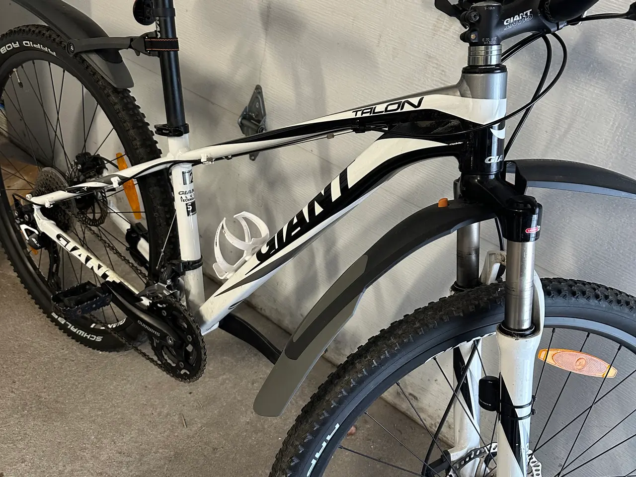 Billede 1 - Rigtig flot og velholdt Giant cykel. 1200 kr.