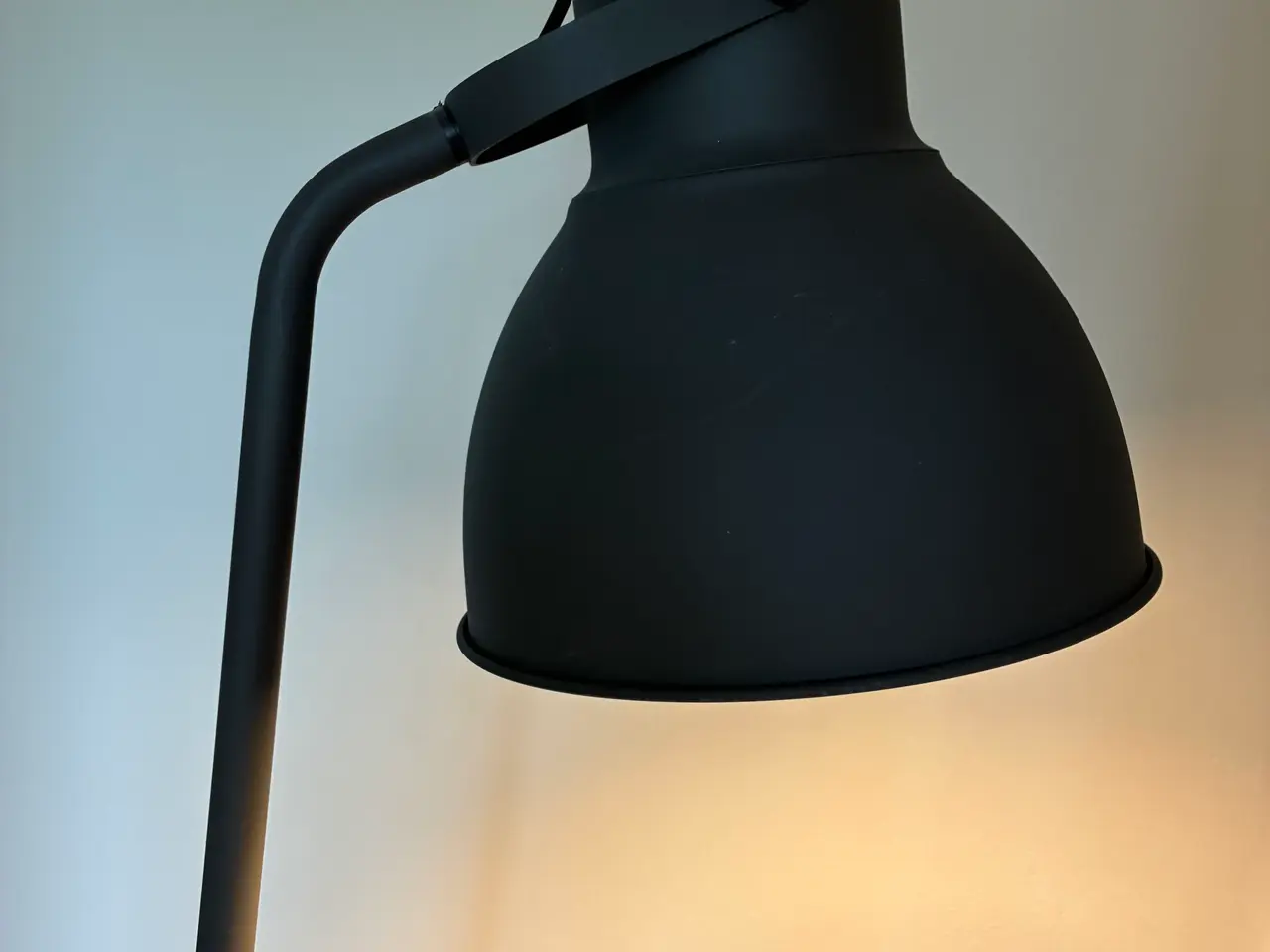 Billede 3 - Hektar standerlampe fra Ikea