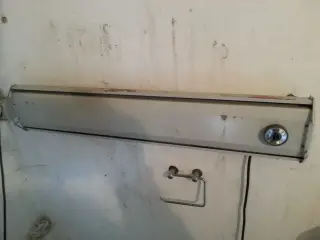 Vægge El Radiator Sælges