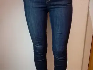 Lee jeans i mørkeblå