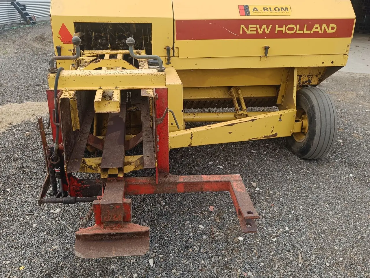 Billede 6 - New Holland 940 Presser med hydraulik