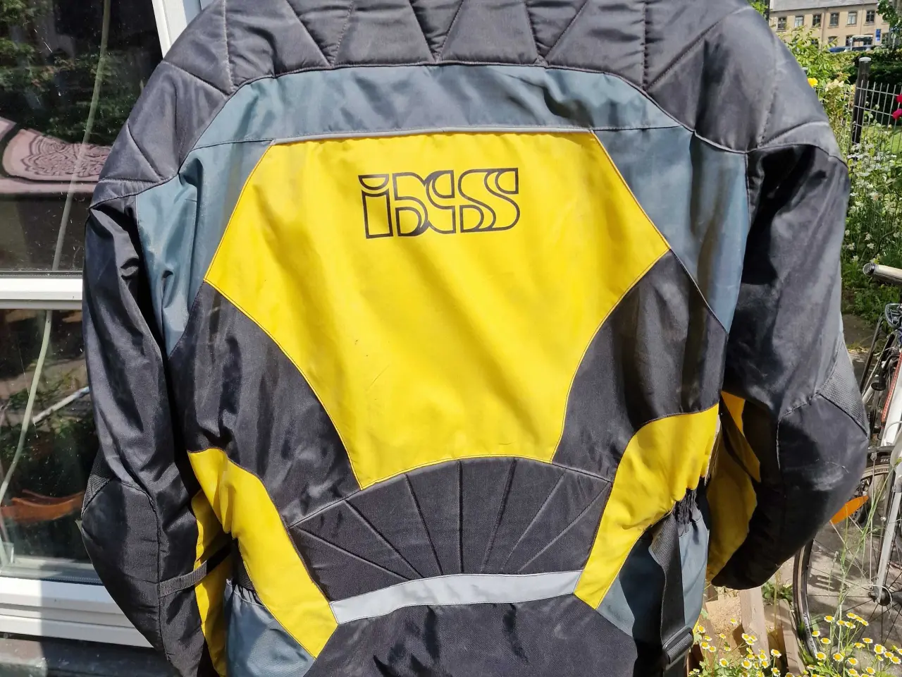 Billede 3 - MC dragt, sweitzisk IXS