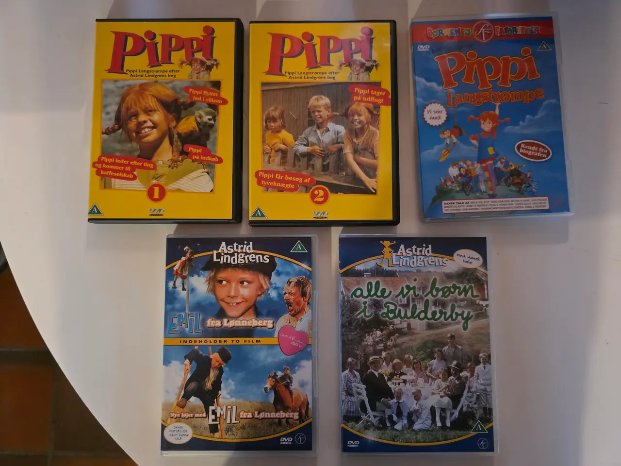 Billede 1 - Astrid Lindgren 5 DVD´er, Pippi, Emil, Bulderby