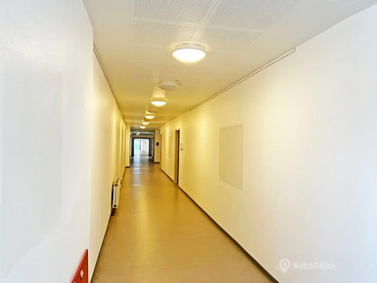 Billede 11 - Kontor-/undervisningslokaler med gode parkeringsforhold - i alt ca. 1.300 kvm