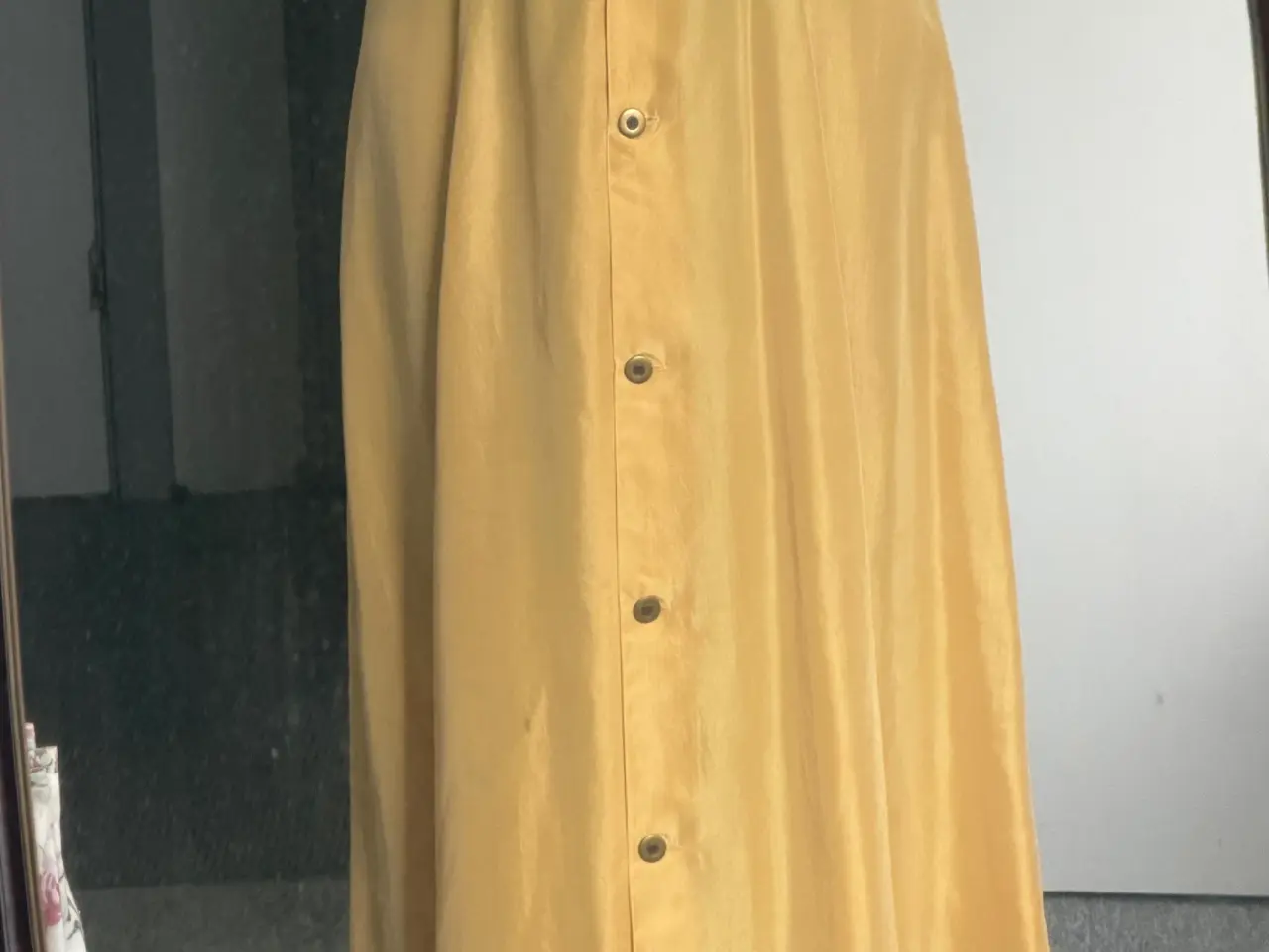 Billede 2 - Lang silke nederdel i 100% silke længde 100 cm