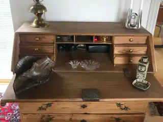 Fyr træ Chartol meget fin stand 890 kr