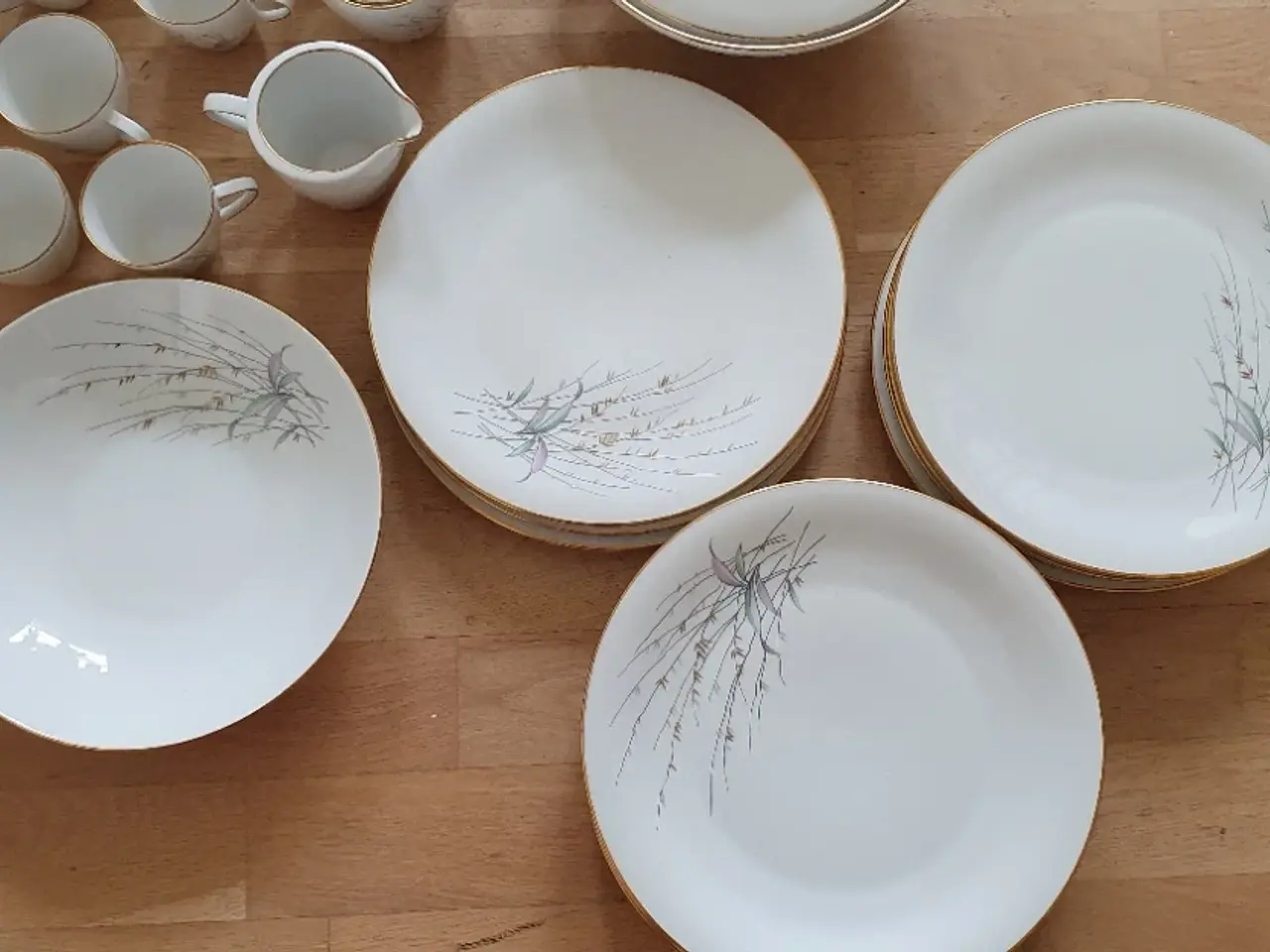 Billede 3 - Porcelæn service	