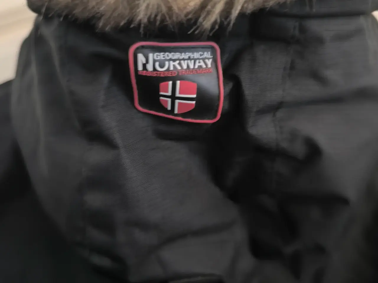Billede 5 - Norway Geographical vinterjakke str 5/Xl