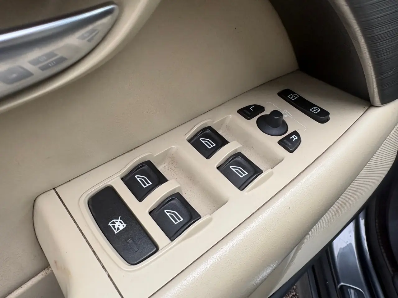 Billede 8 - Volvo V70 2,5 T Momentum aut.