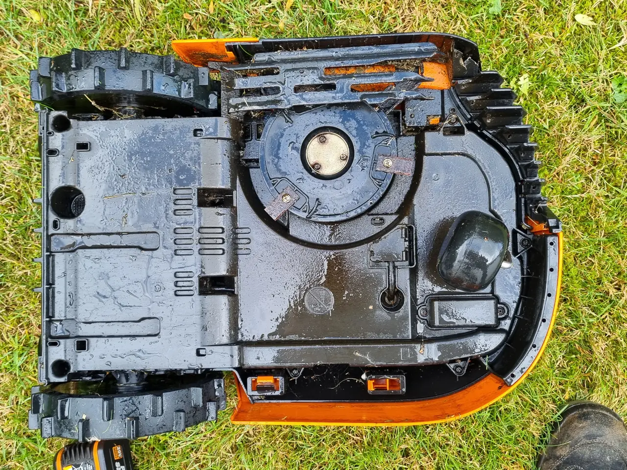 Billede 3 - Worx M1000-WR143E robotplæneklipper