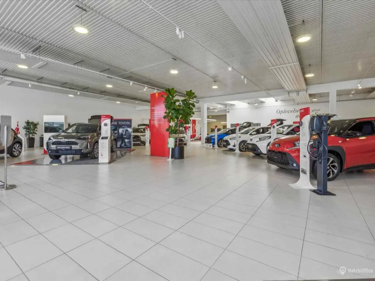 Billede 7 - Flot showroom/detail på trafikeret indfaldsvej