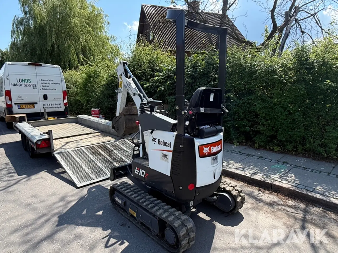 Billede 3 - Gravemaskine med trailer og stort servicekit Bobcat E10Z