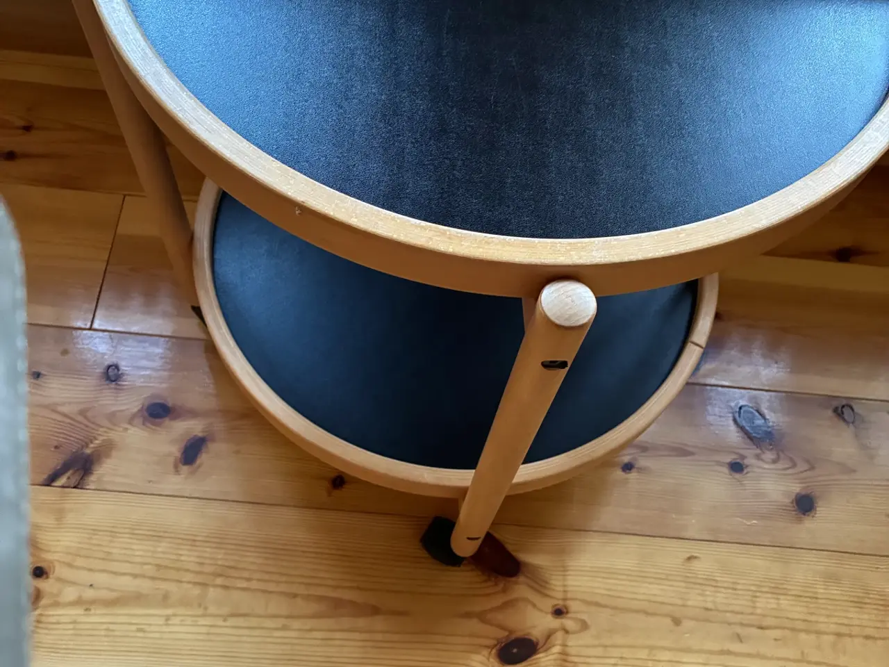 Billede 5 - Bakkebord i bøg