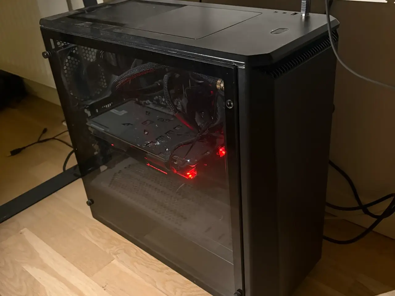 Billede 1 - Komplet gaming-setup sælges – klar til brug! 🎮