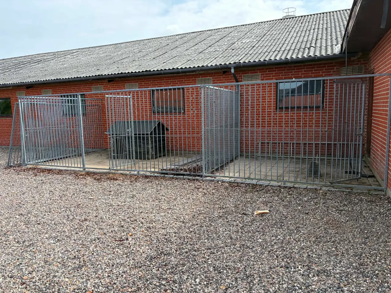 Billede 1 - Hundegård