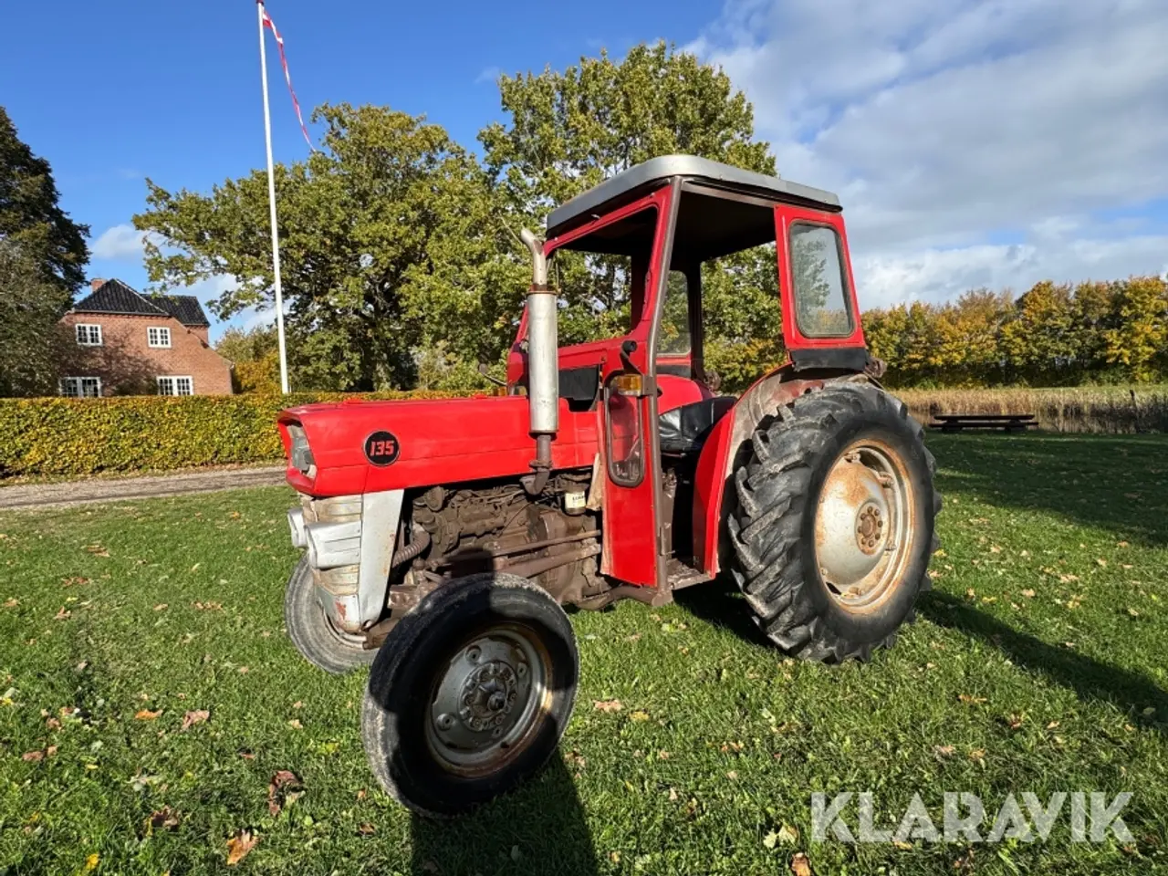 Billede 1 - Traktor Massey Ferguson 135