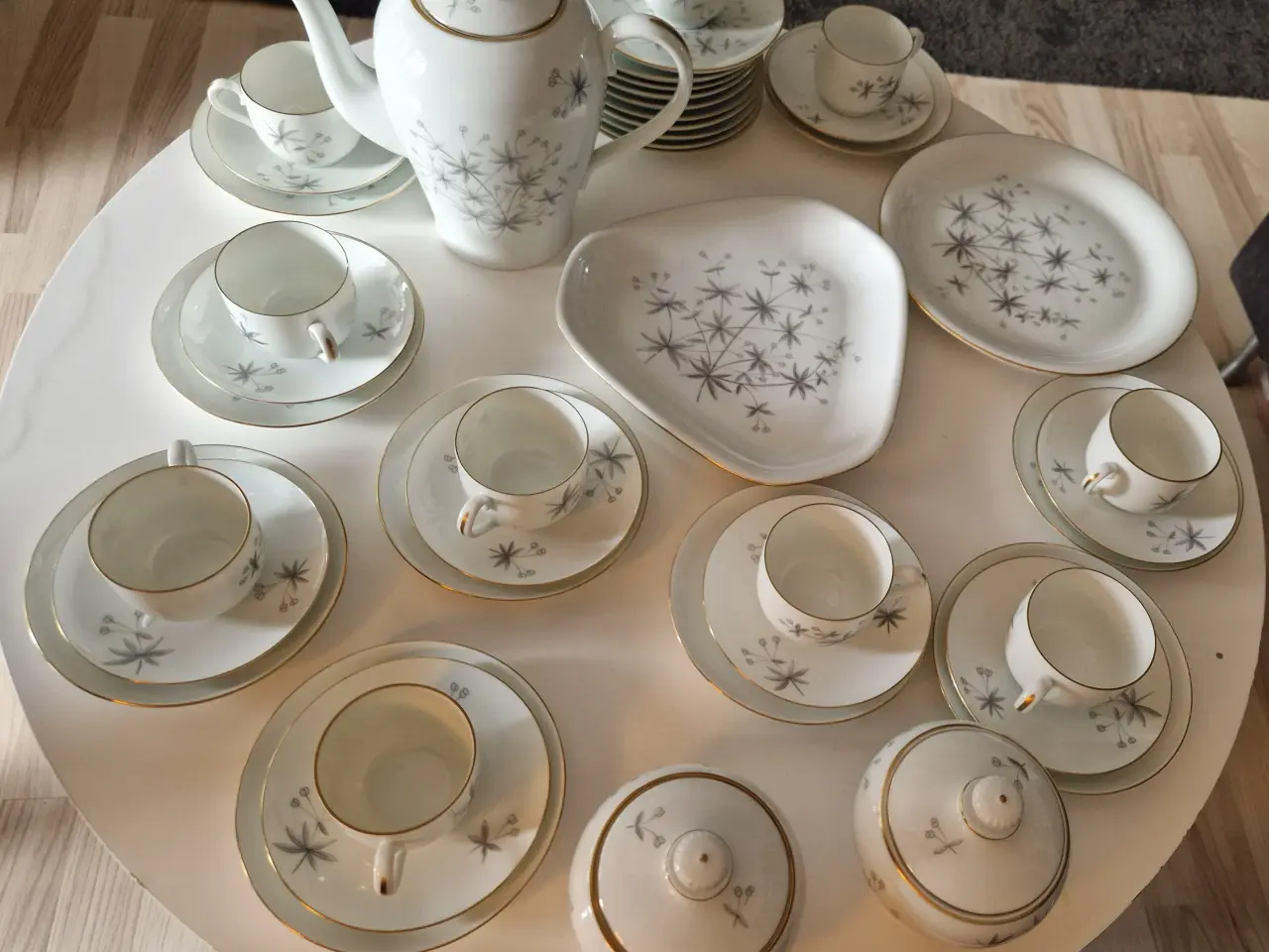 Billede 1 - Porcelæn, Stel fra B&G , Bing og Grøndahl