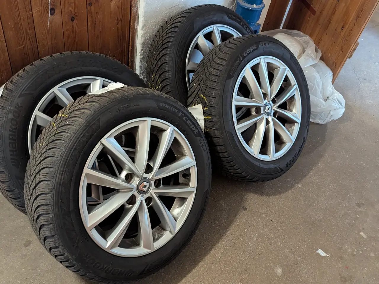 Billede 2 - Renault 16" alufælge med vinterdæk