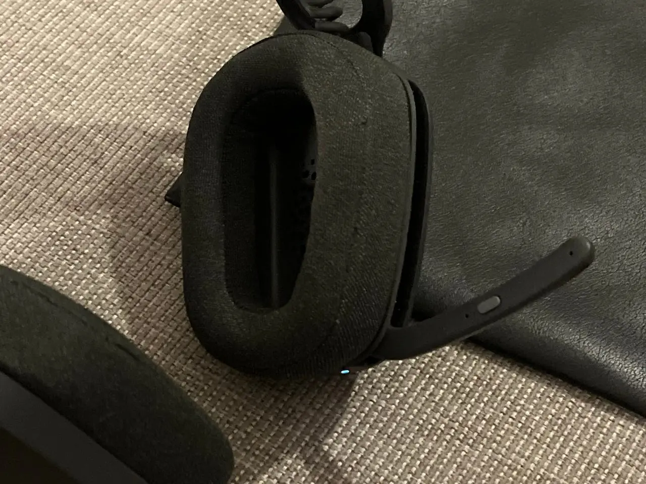 Billede 2 - Logitech Zone Vibe 100 trådløst headset med skjult mikrofon