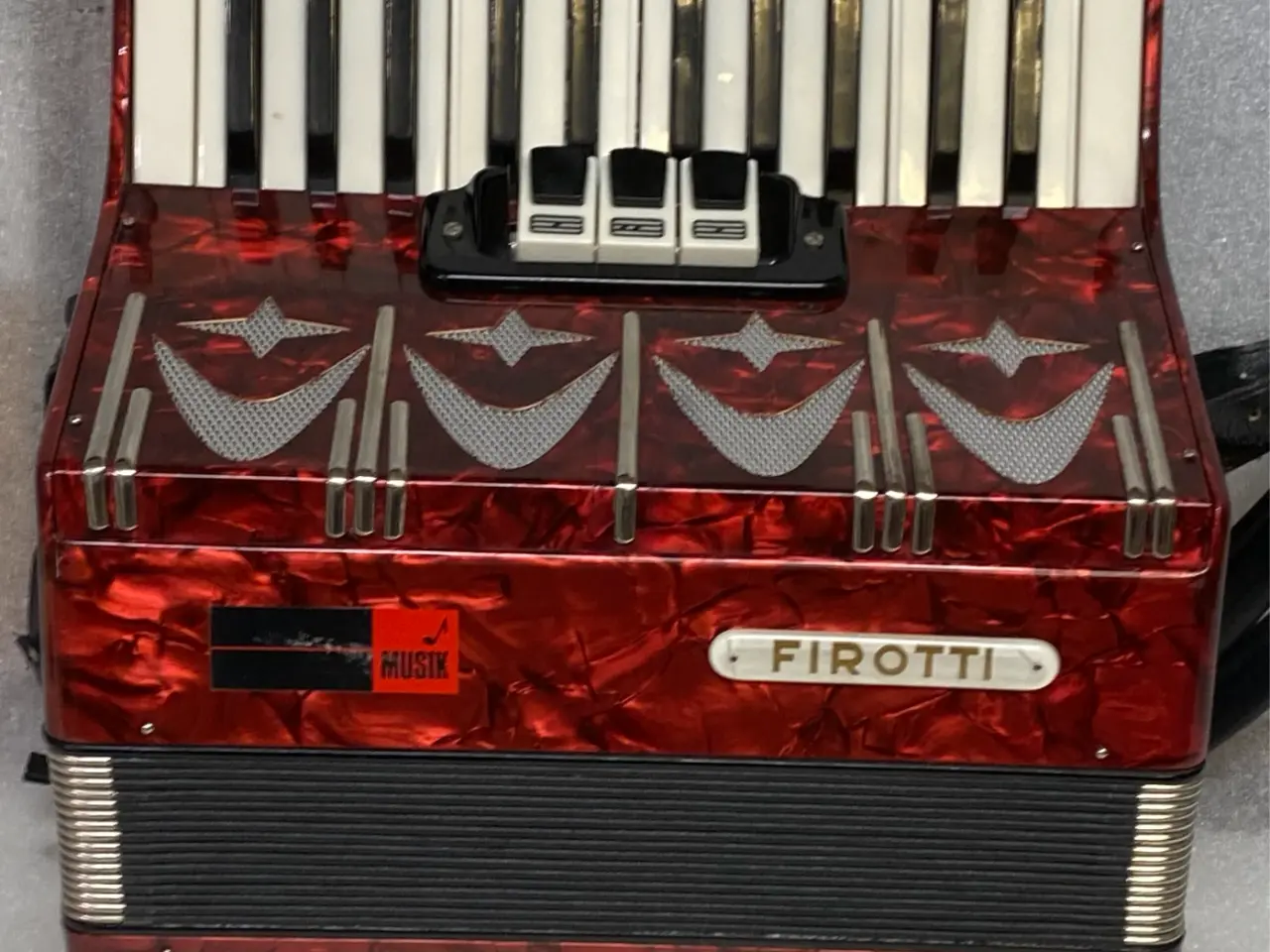 Billede 8 - Firotti harmonika – 2-kor / 3 registre – nyservice