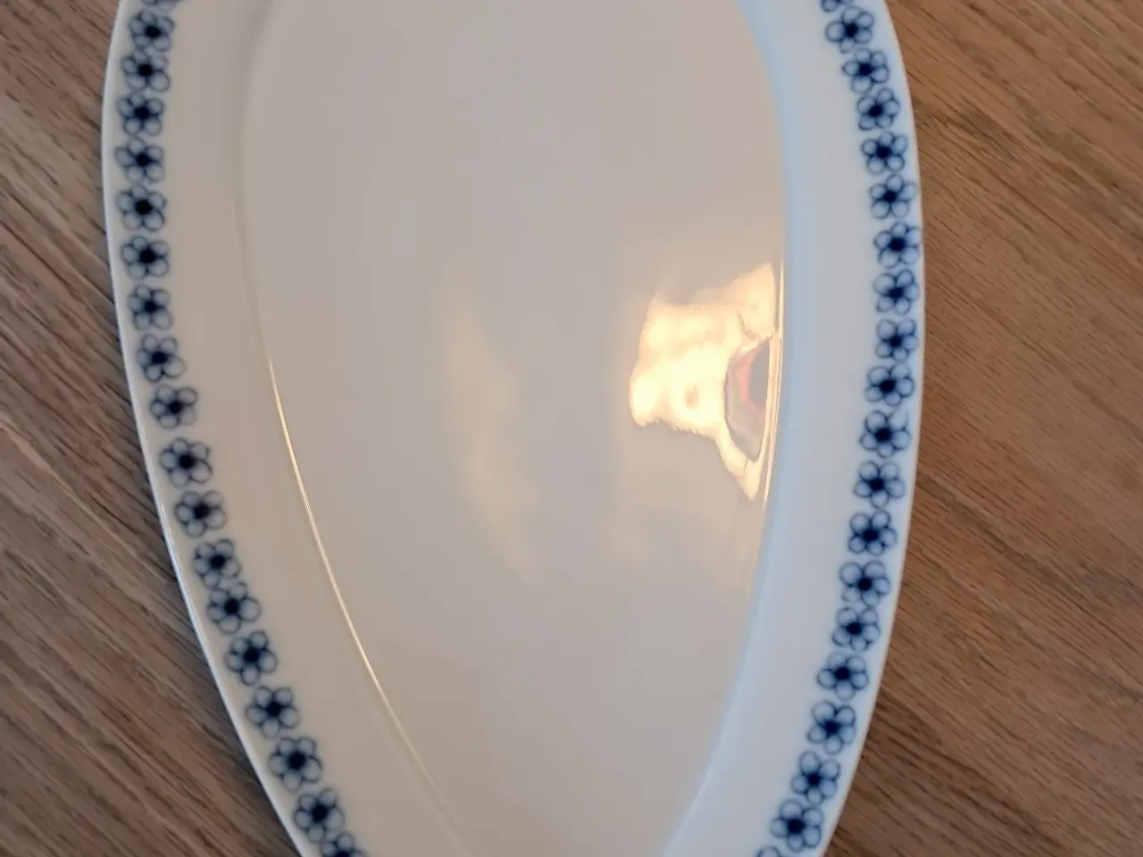 Billede 6 - Bing & Grøndahl Porcelæn fade med blå blomsterkant