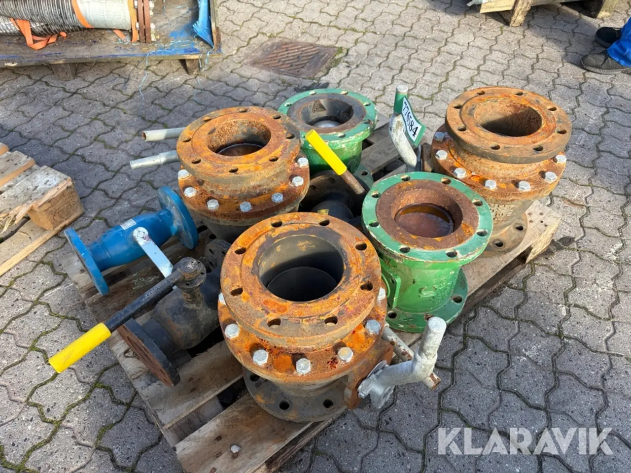 Billede 5 - Kuglehaner Blandet 8 styk