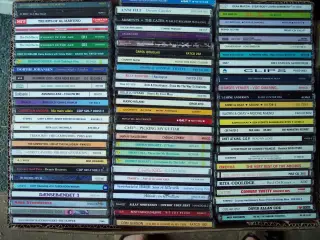 300 COUNTRY & FOLK CDer + andre genrer sælges………..