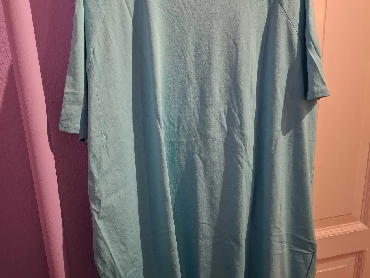 Billede 2 - Blå t-shirt fra Cellbess I 54-56