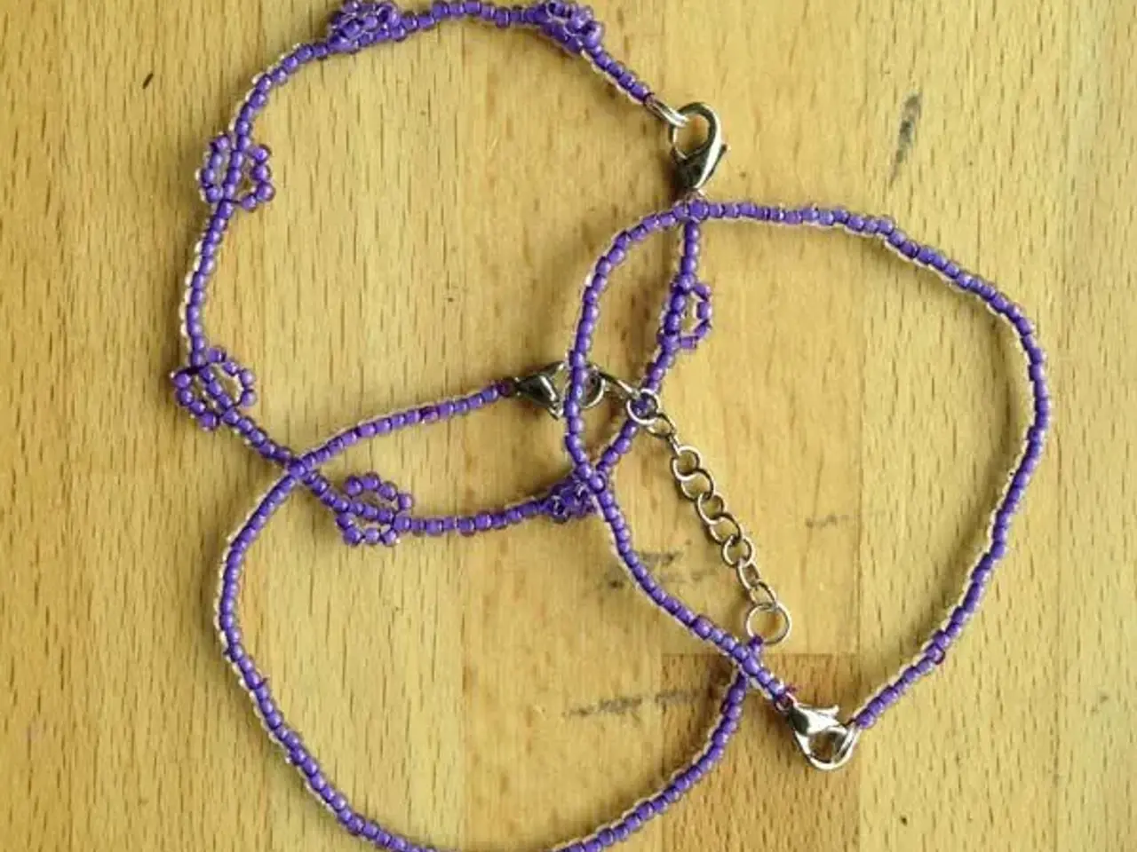 Billede 1 - ARMBÅND # i små glasperler # HÅNDLAVET