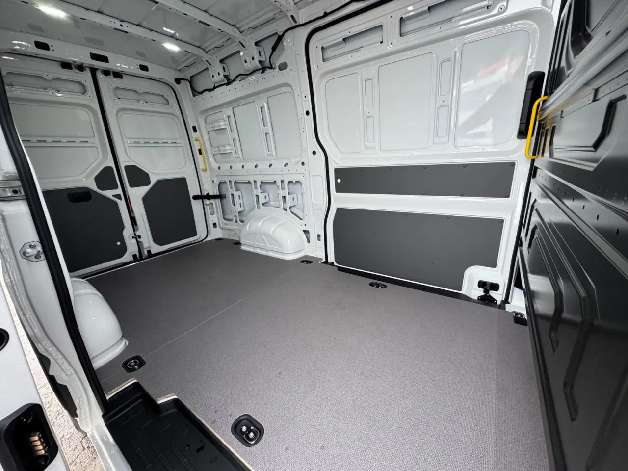 Billede 13 - VW Crafter 35 2,0 TDi 163 Kassevogn L3H3 aut. RWD