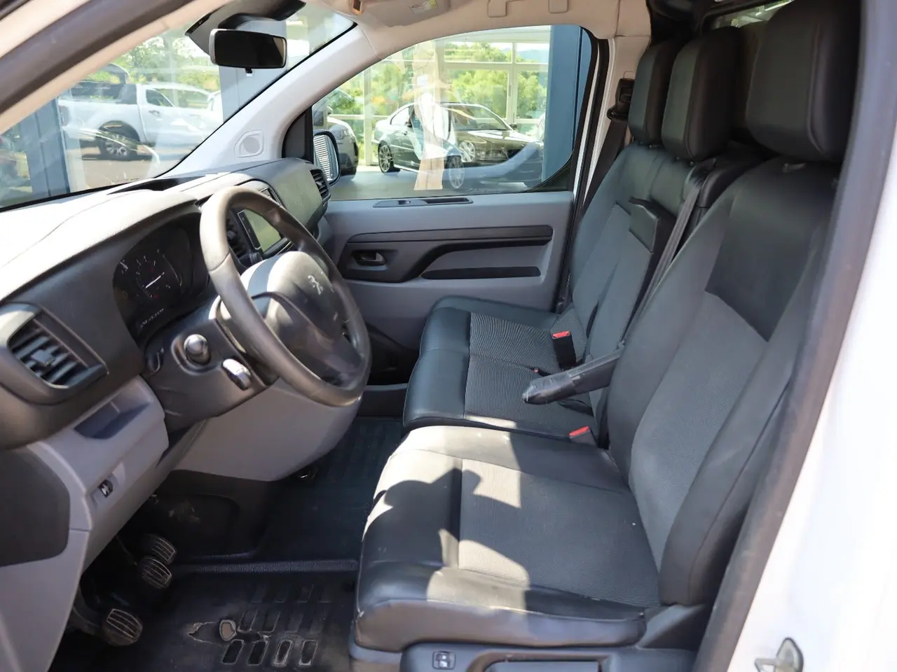Billede 2 - Peugeot Expert 2,0 BlueHDi 120 L2 Premium Van
