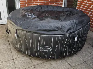 Lay-Z-Spa Hollywood 4-6 pers. - komplet sæt