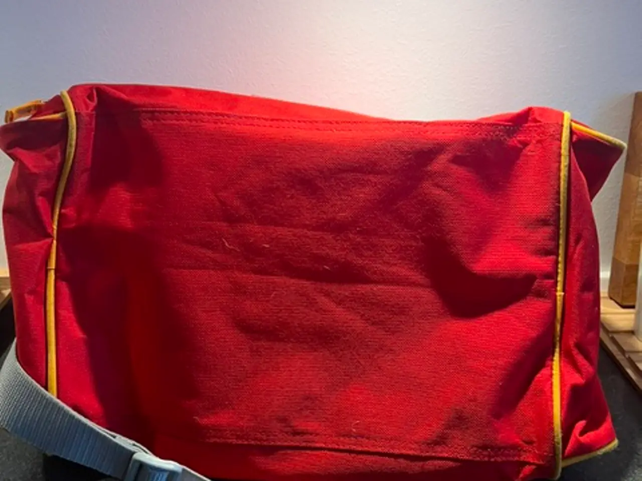 Billede 5 - Flot Color Kids sportstaske / weekendtaske