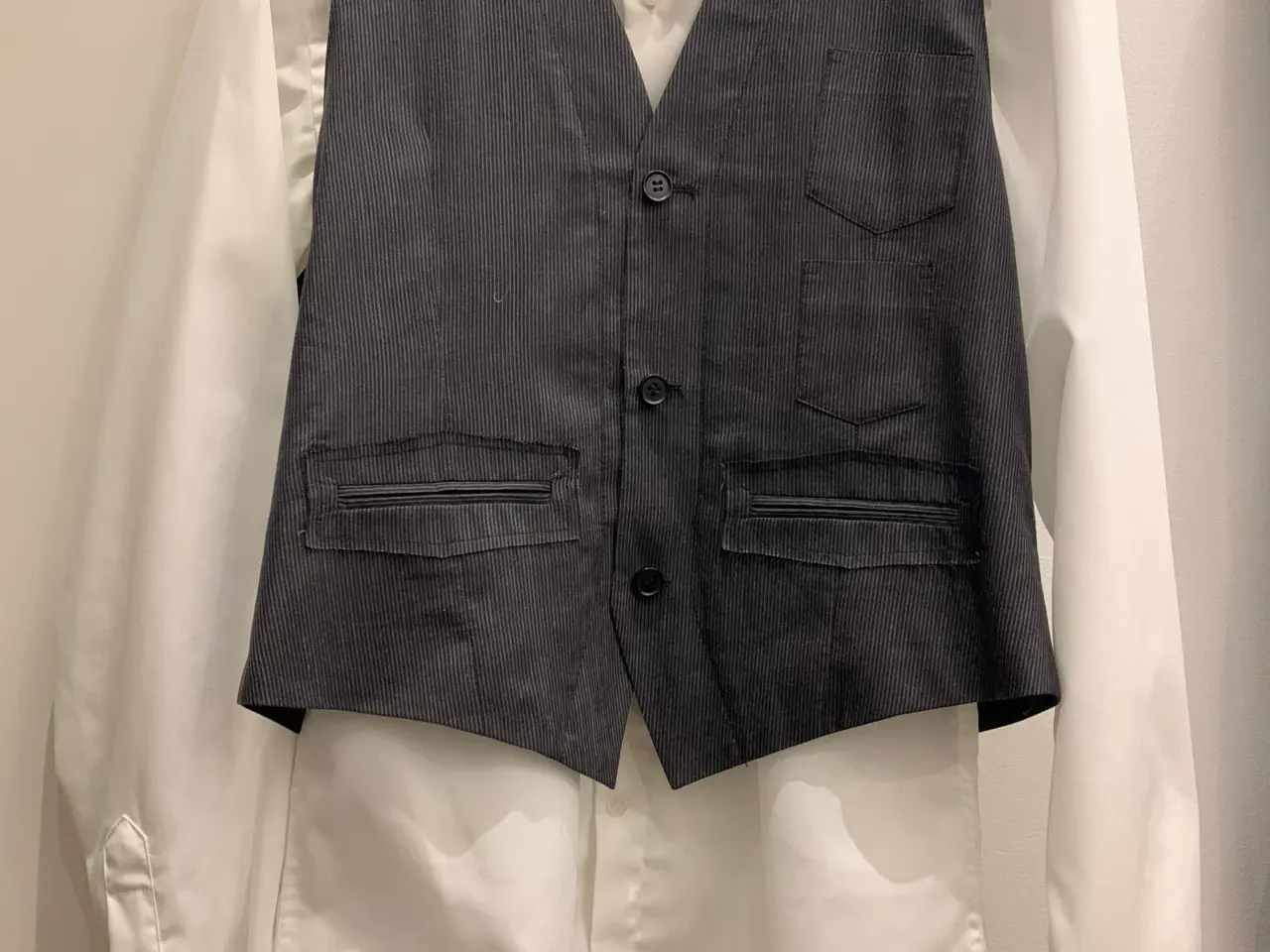Billede 1 - Konfirmationsskjorte og vest