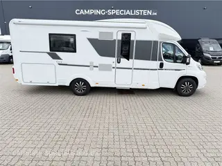 2020 - Adria Coral Plus S 670 SLT Adria Coral 670 SLT 2020 - Kan nu opleves hos Camping-Specialisten.dk