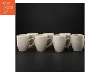 Hvide keramiske krus fra Broste (str. 11 cm. 7 styk)