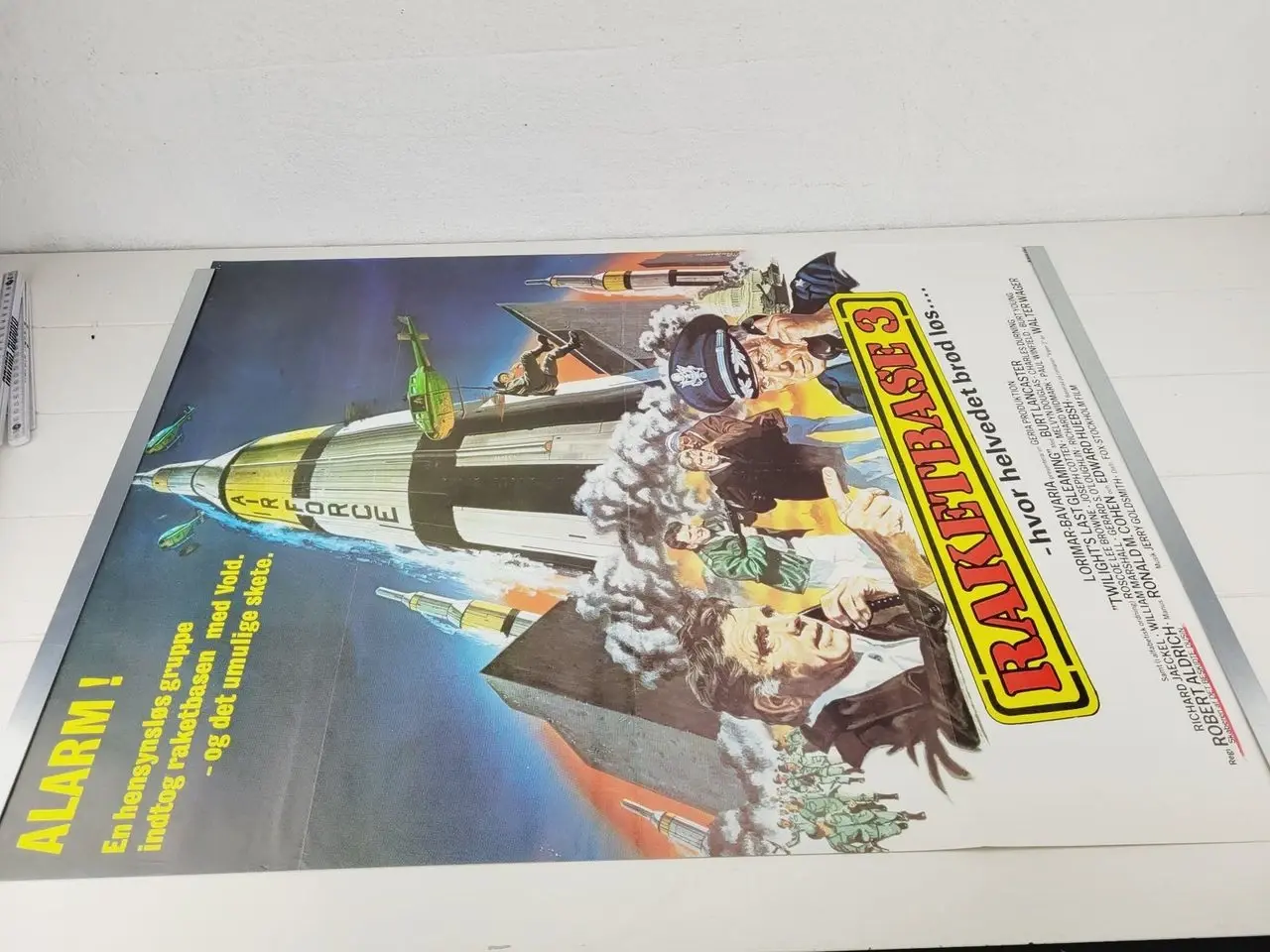 Billede 2 - ⭐️- Plakat: Vintage - Raketbase 3