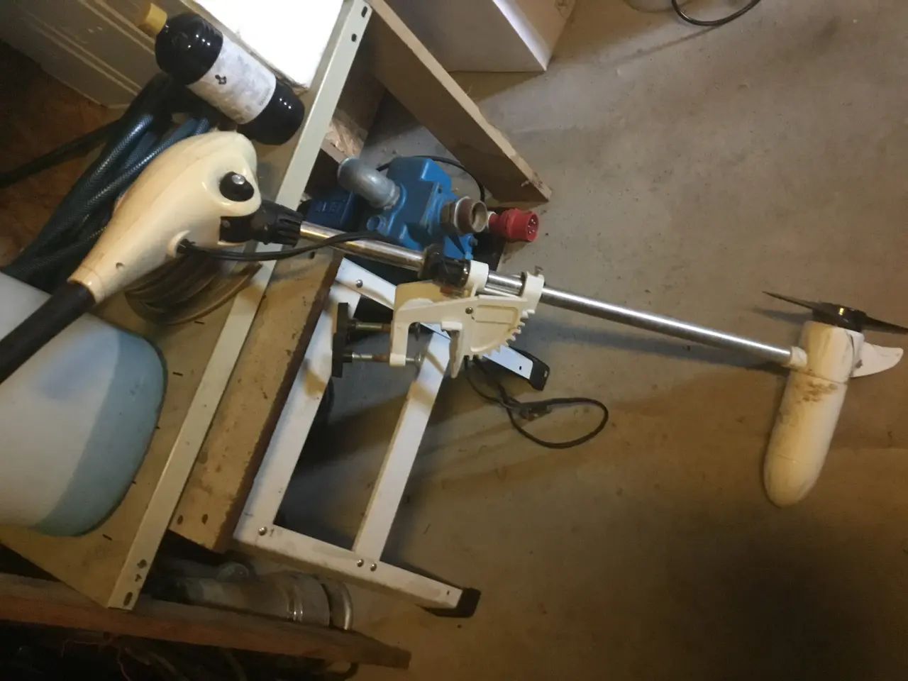 Billede 4 - Jolle 4800cm. Med el motor. Vogn medfølger. 