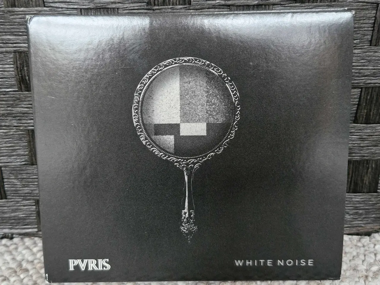 Billede 1 - PVRIS - White Noise 