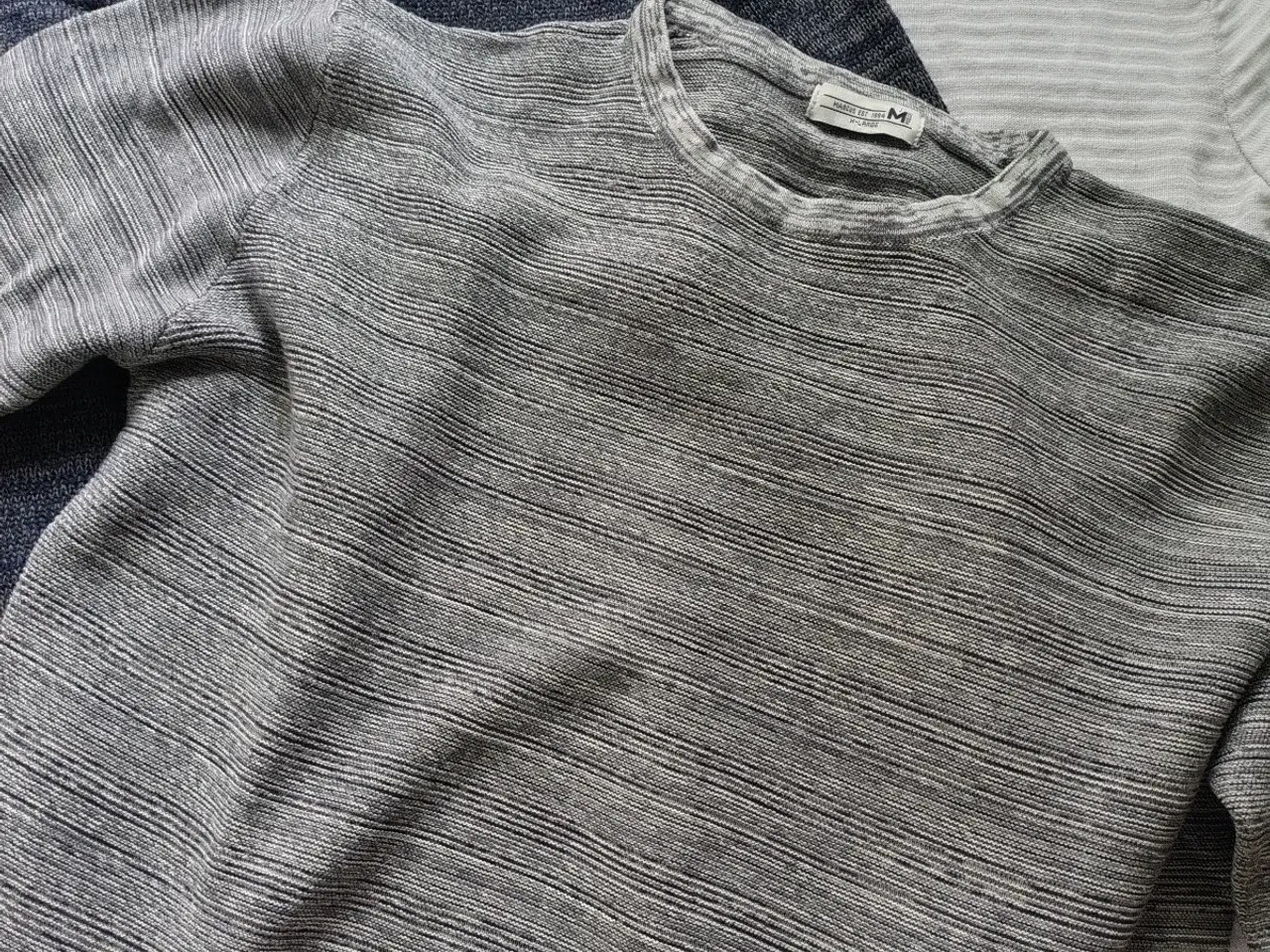 Billede 1 - Trøjer Sweaters