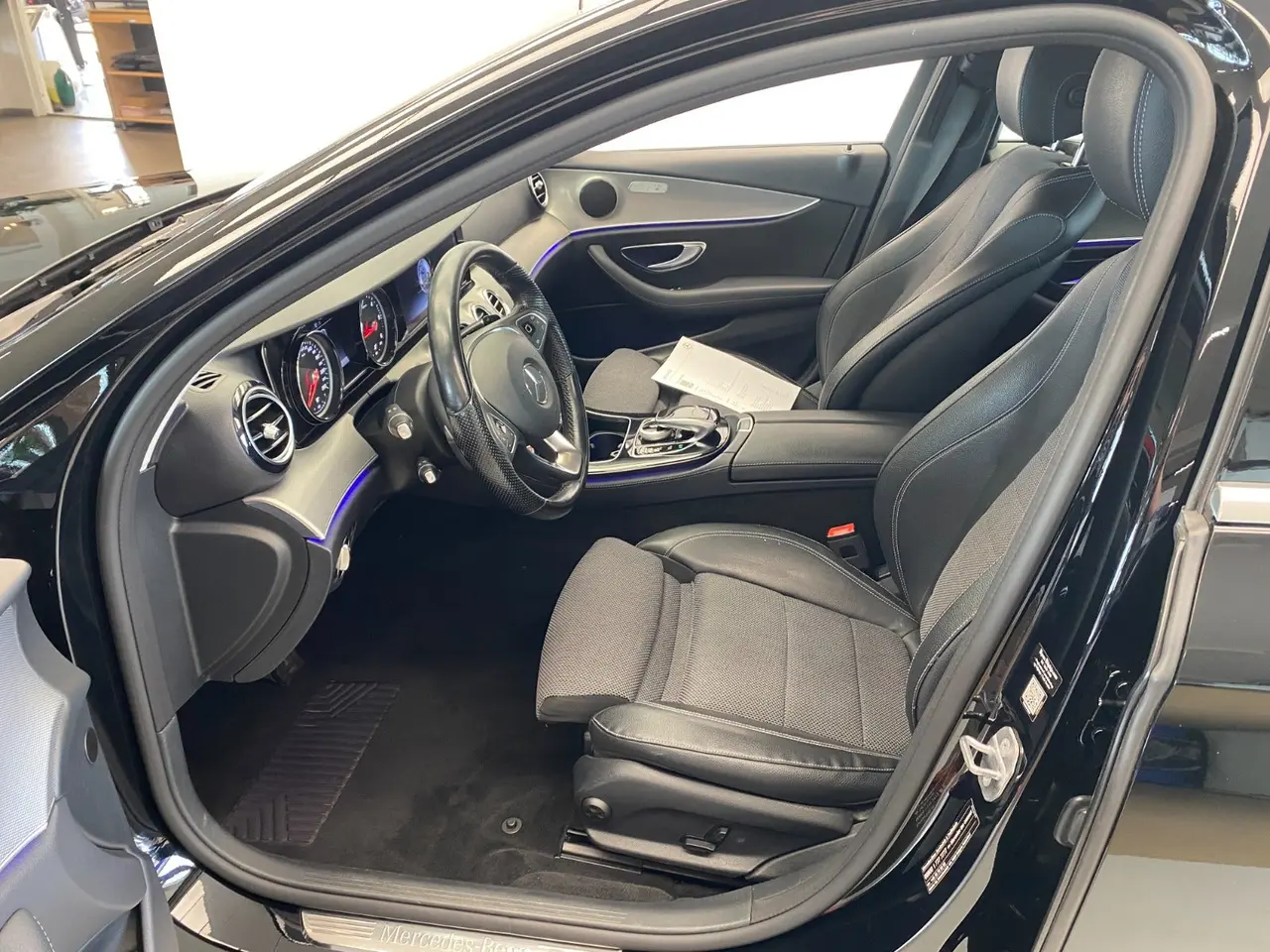 Billede 9 - Mercedes E220 d 2,0 Avantgarde stc. aut.