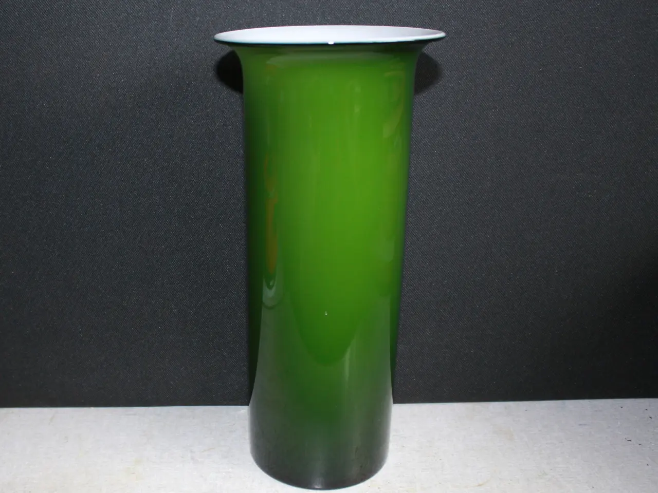 Billede 1 - "Regnbue" vase fra Holmegaard