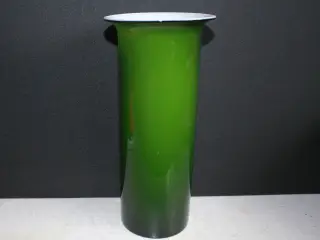 "Regnbue" vase fra Holmegaard